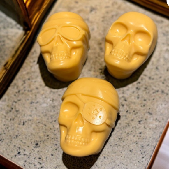 Goats Milk Soap Pumpkin Spice & Charcoal Eucalyptus Vanilla - Picture 5 of 8